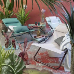 Bain De Soleil LAFUMA Transabed - Bleu -Équipement Outdoor Lafuma lfm2928 9258 bain soleil lafuma transabed bleu ambiance 2 min